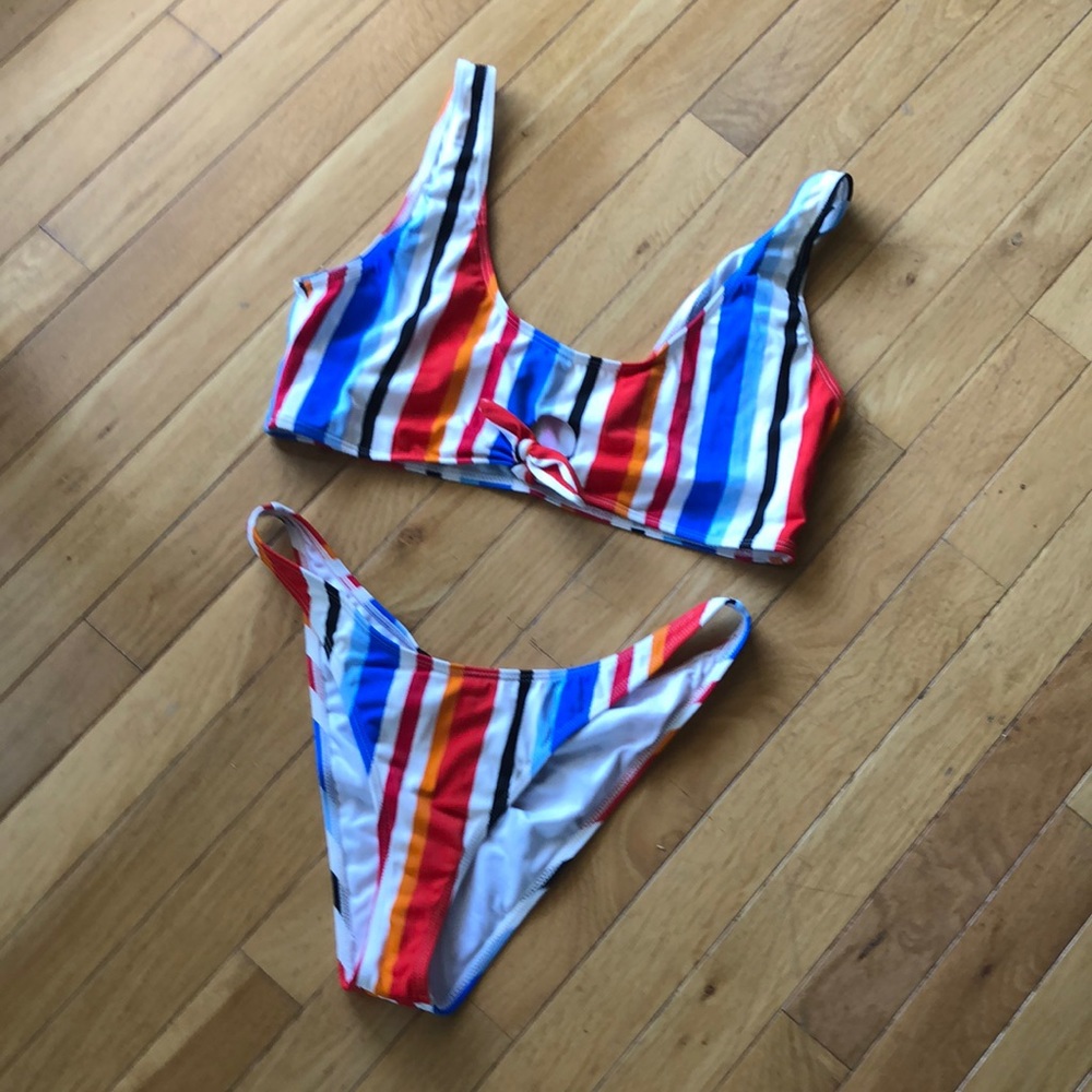 BEACH JOY BIKINI SIZE LARGE